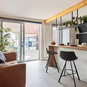  Apartment Oasis Studio- Free Parking
